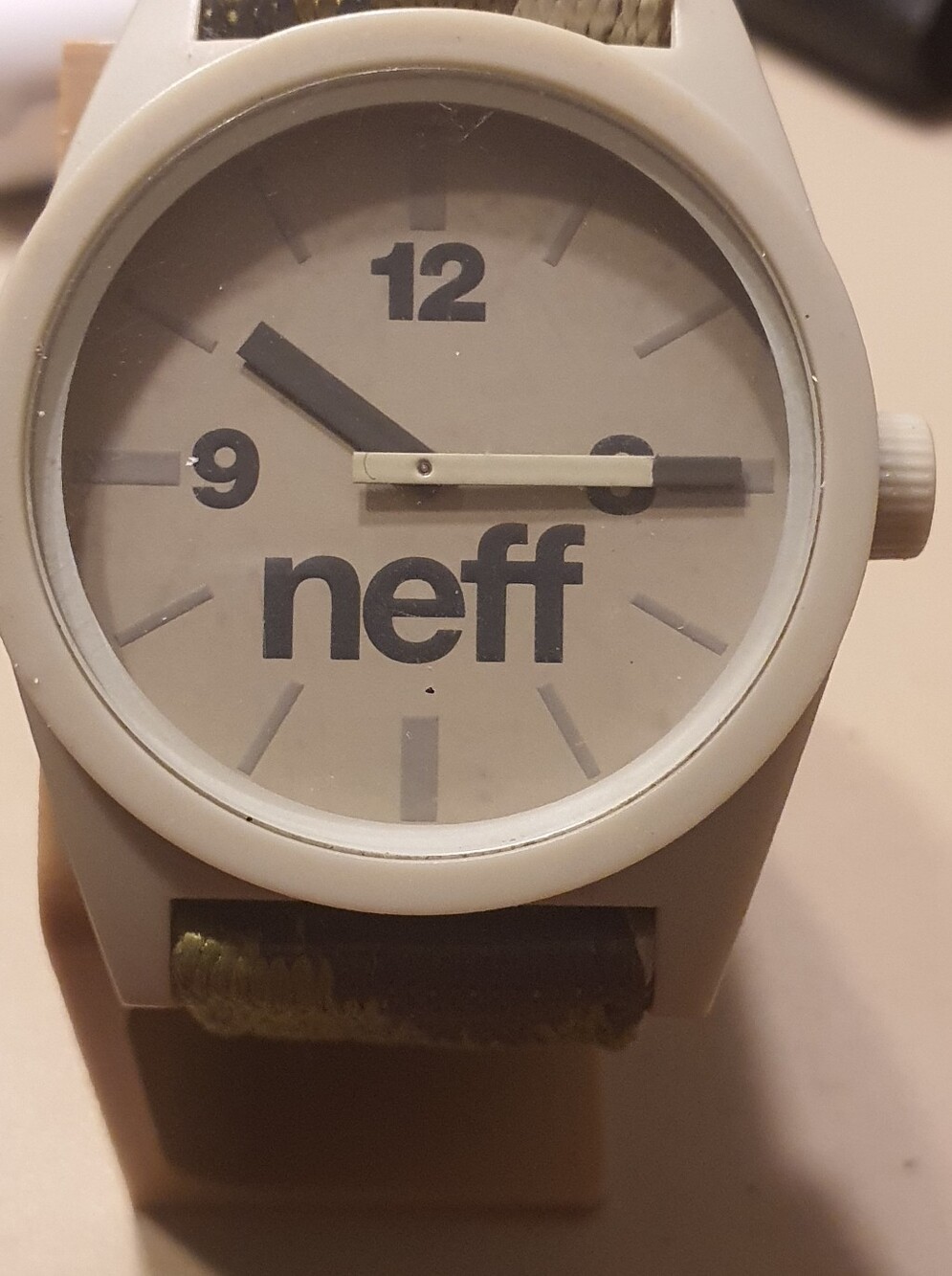 10/$20 Neff Daily Beige/Green Camo Nylon Men's Watch